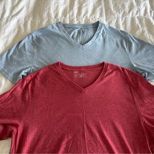 Men’s large Public Opinion short sleeve V neck T shirt blue red